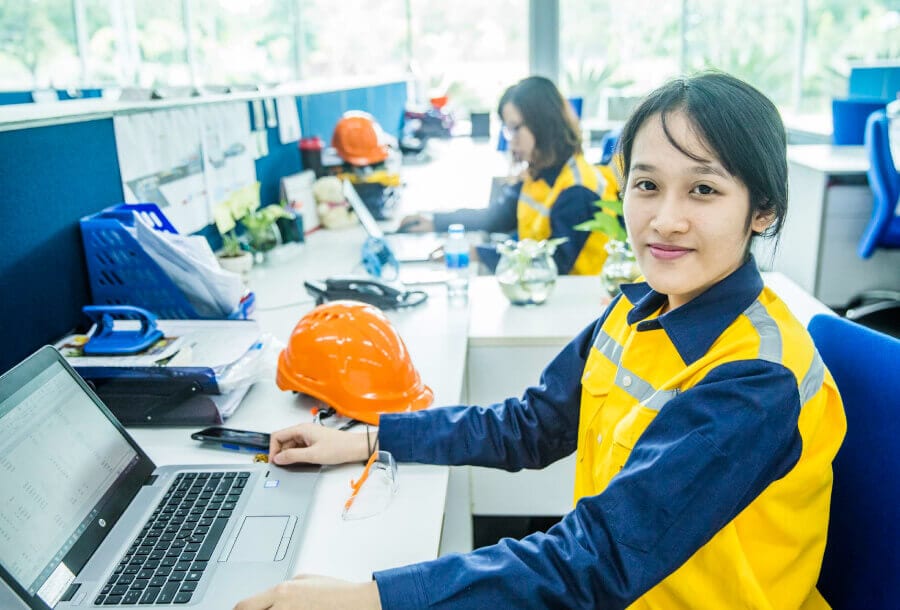 BlueScope-Careers-intro ร่วมงานกับเรา เอ็นเอส บลูสโคป | NS BlueScope Thailand