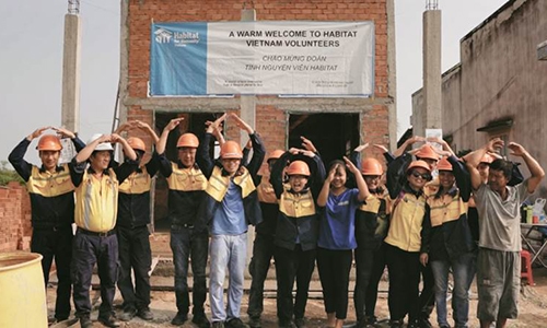 NS BLUESCOPE VIETNAM EMPLOYEES BUILT 02 HOUSES BY THEMSELVES FOR POOR PEOPLE IN TIEN GIANG PROVINCE